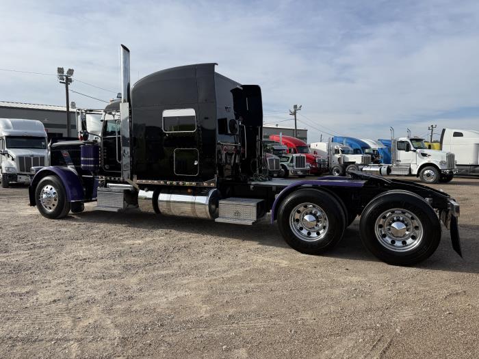 2024 Peterbilt 389-42
