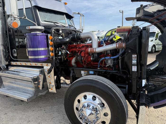 2024 Peterbilt 389-54