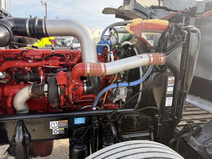 2024 Peterbilt 389-55