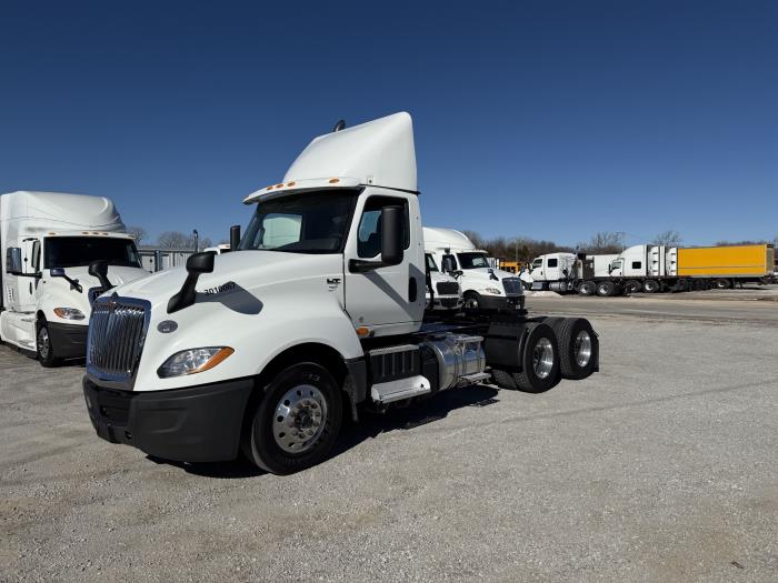 2021 International LT625-1