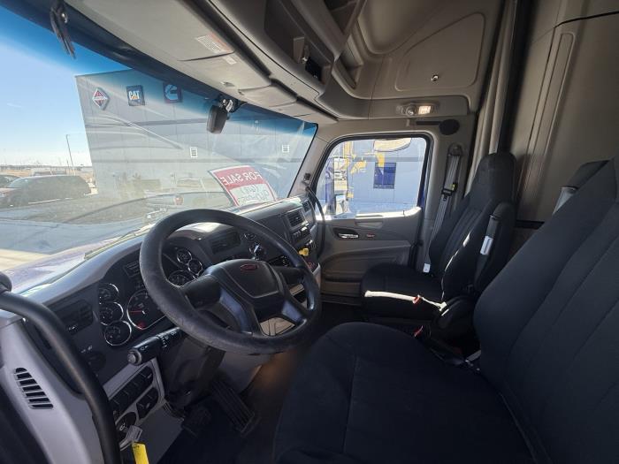 2022 Peterbilt 579-14