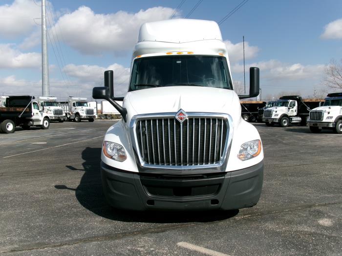 2022 International LT625-2