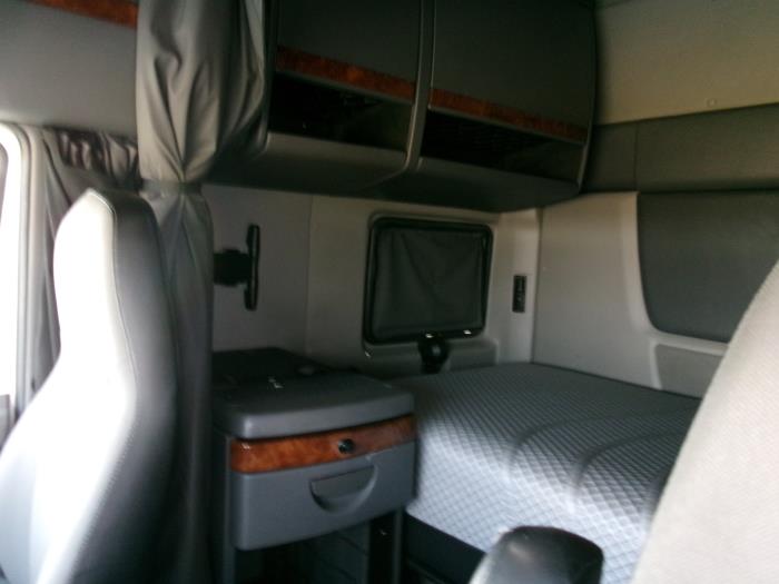 2022 International LT625-7