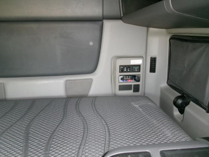 2022 International LT625-8