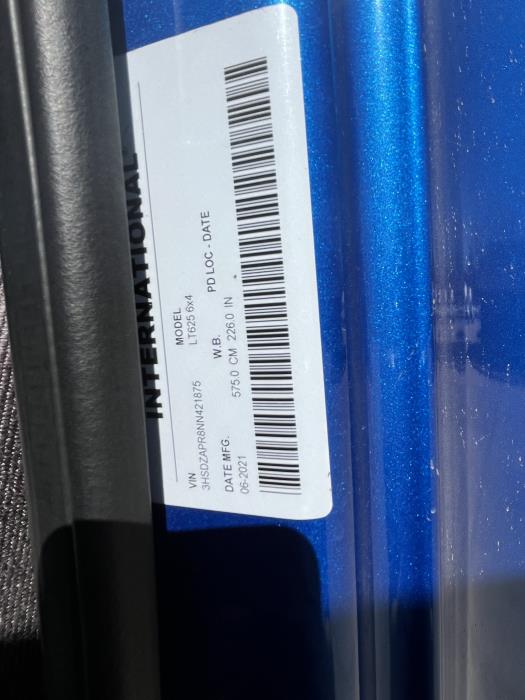 2022 International LT625-10