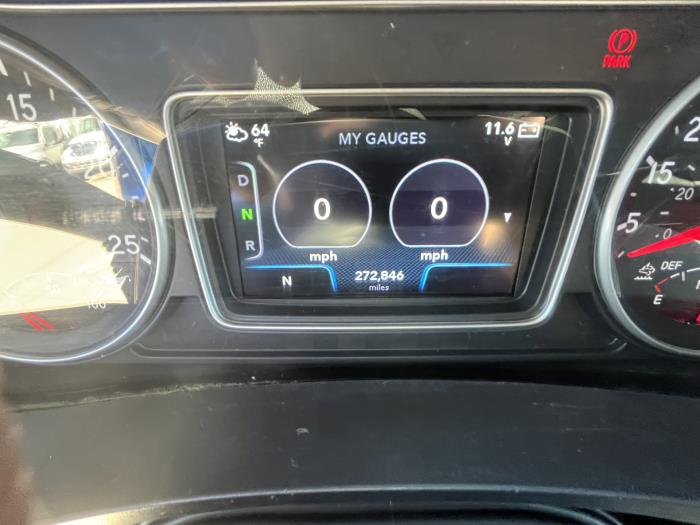 2022 International LT625-17