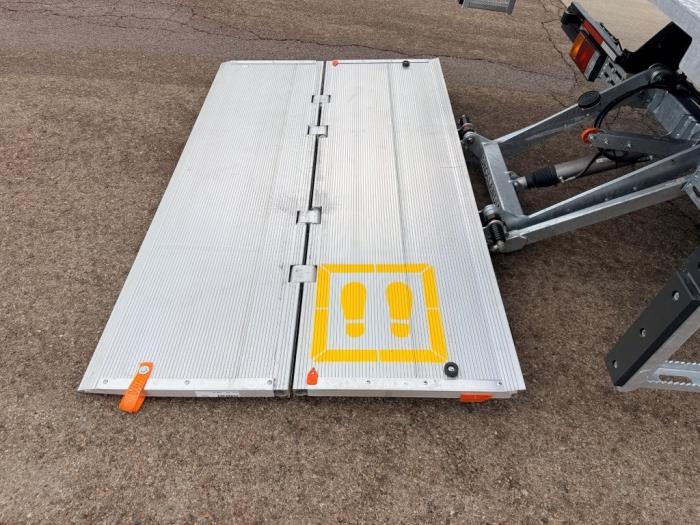 2026 Isuzu NPR-HD-10