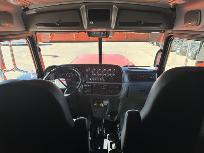 2024 Peterbilt 389-5