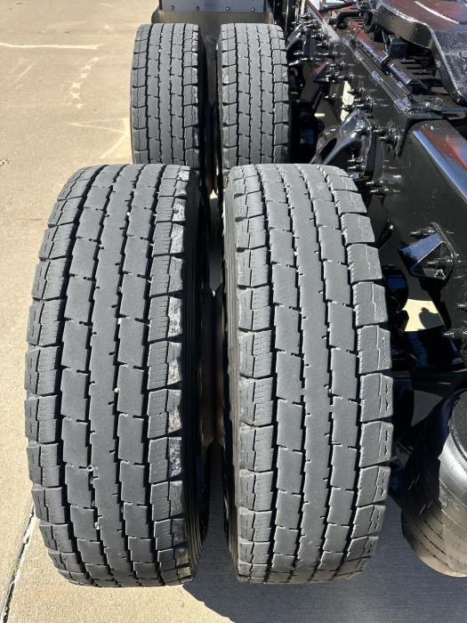 2024 Peterbilt 389-14