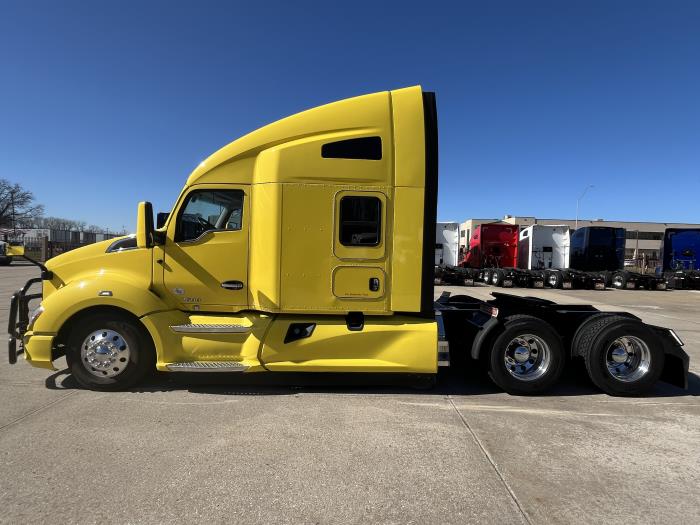 2021 Kenworth T680-2
