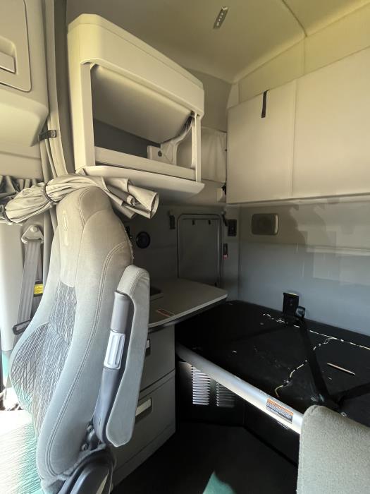 2021 Kenworth T680-15