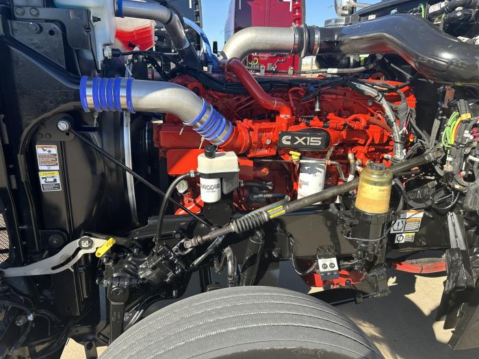 2023 Peterbilt 389-12