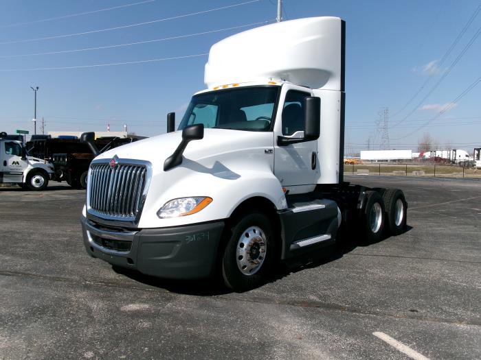 2021 International LT625-1