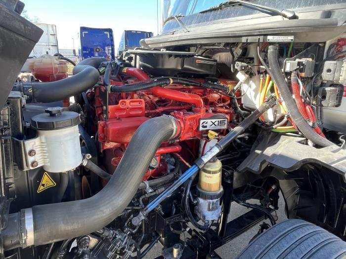 2019 International LT625-8