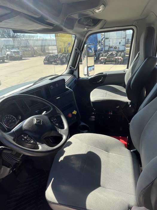 2019 International LT625-12