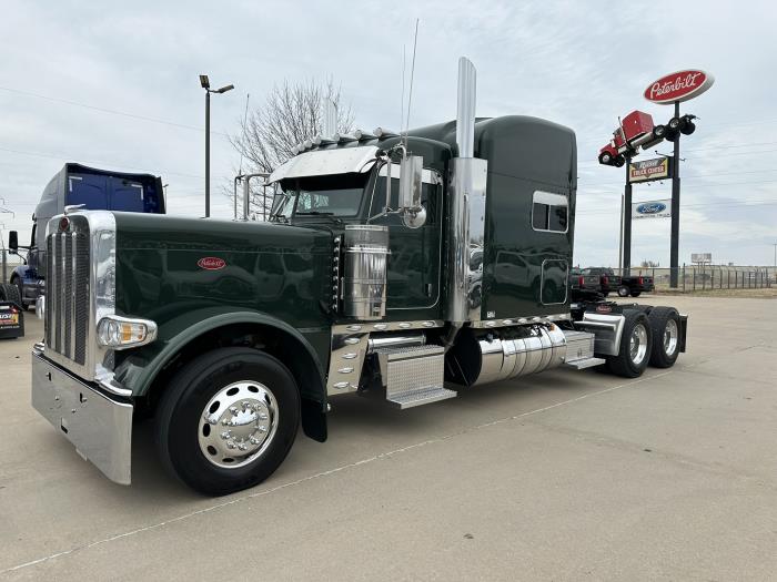 2024 Peterbilt 389-1