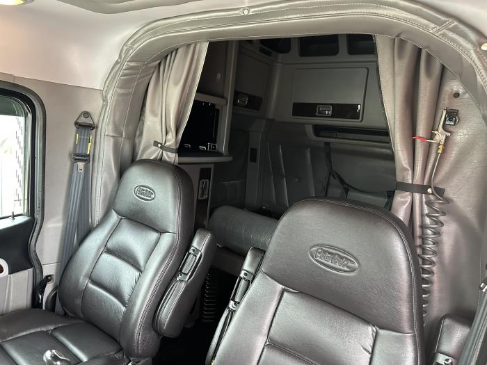 2024 Peterbilt 389-9