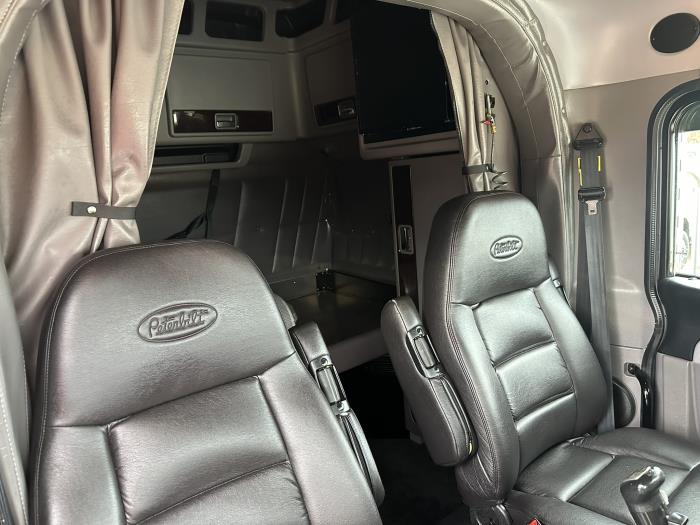 2024 Peterbilt 389-10