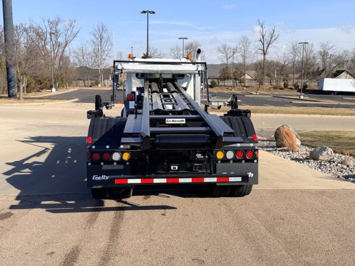 2026 International HX620-7