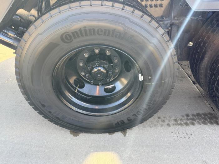 2026 International HX620-12