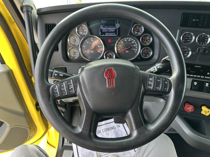 2021 Kenworth T680-7