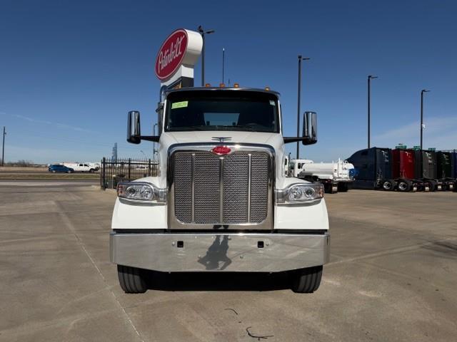 2027 Peterbilt 567 - image 13