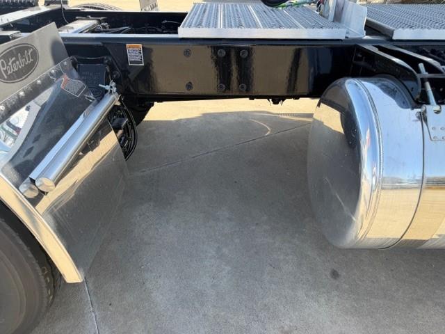 2027 Peterbilt 567 - image 25
