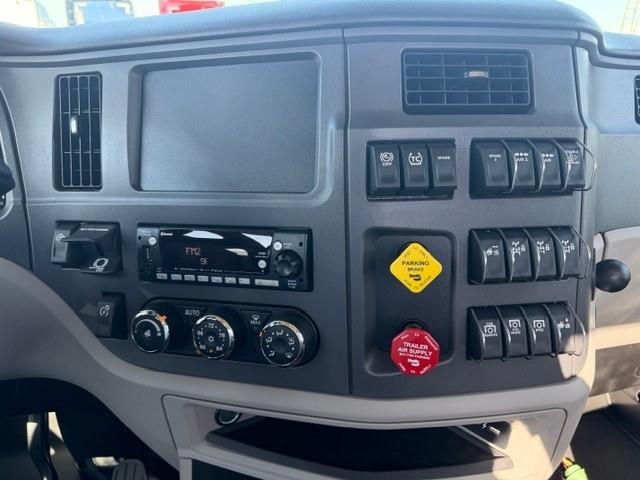 2027 Peterbilt 567 - image 29