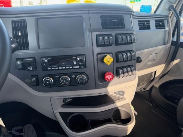 2027 Peterbilt 567 - image 38