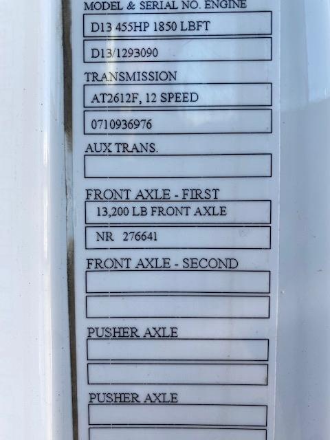 2021 Volvo VNR64T300-23