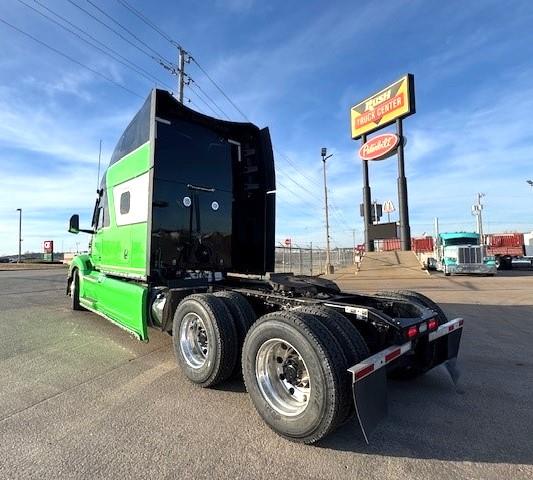 2022 Peterbilt 579-5