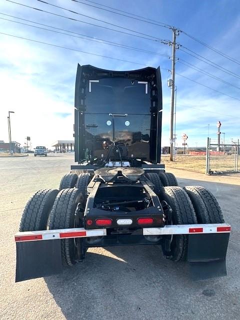 2022 Peterbilt 579-9