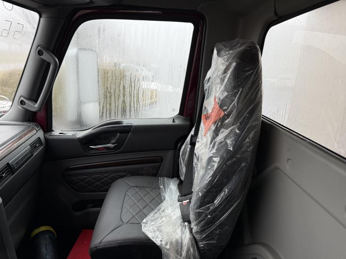 2026 International HX620-11