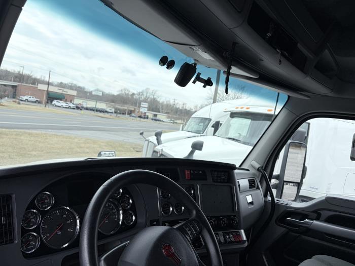 2020 Kenworth T680-8