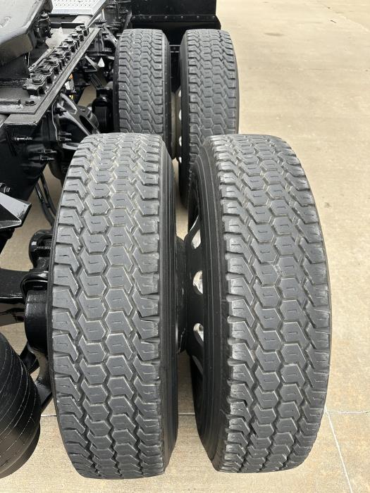 2024 Peterbilt 579-14