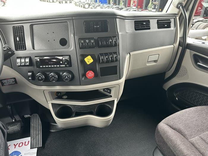 2024 Peterbilt 579-5