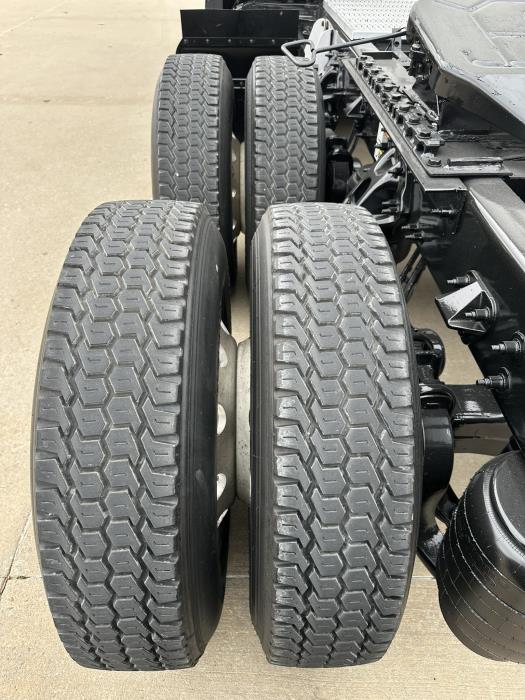 2024 Peterbilt 579-15