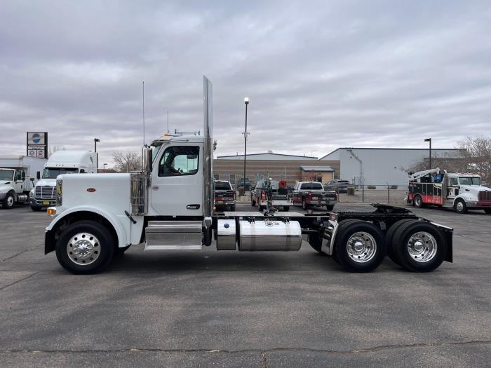 2027 Peterbilt - image 3