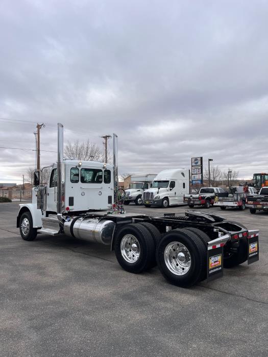 2027 Peterbilt - image 4