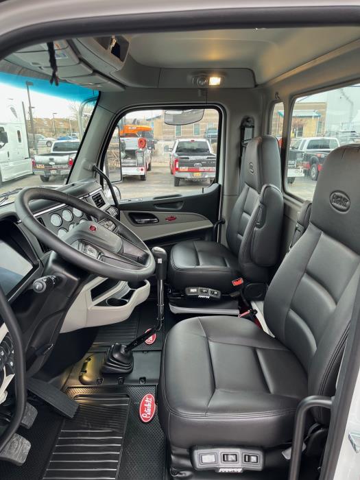 2027 Peterbilt - image 22