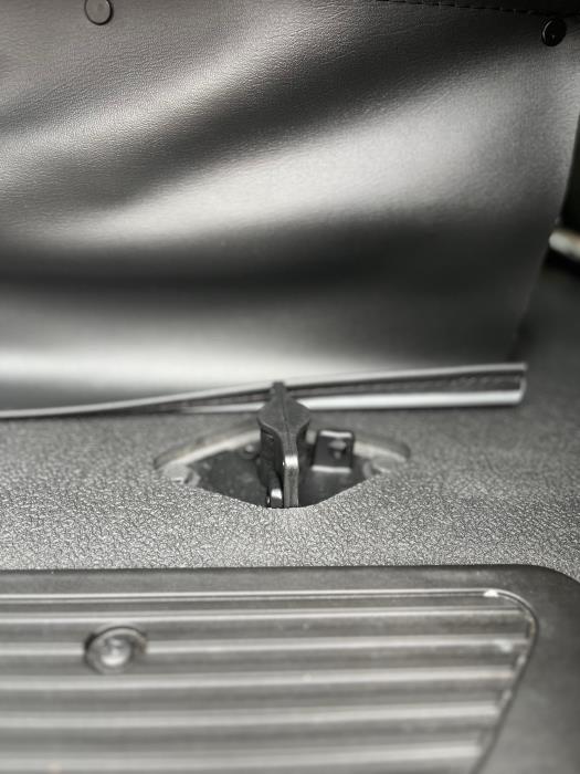 2027 Peterbilt - image 30