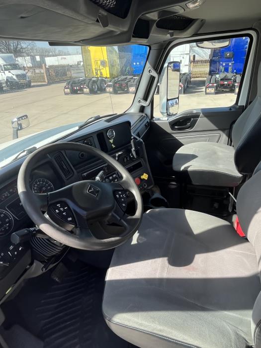 2019 International LT625-14