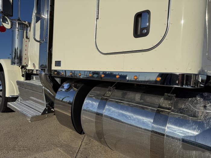 2027 Peterbilt 589-16