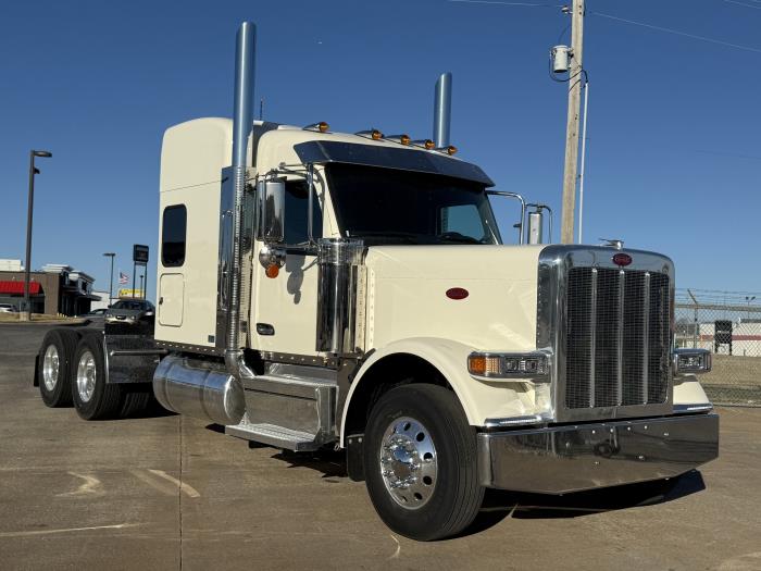 2027 Peterbilt 589-40
