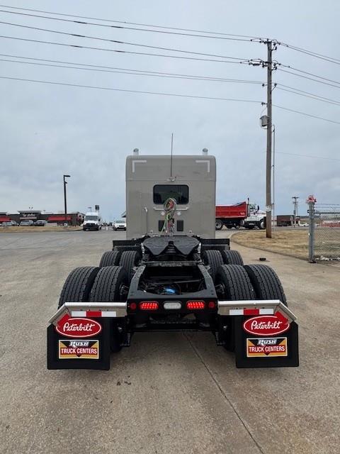 2027 Peterbilt 589-6