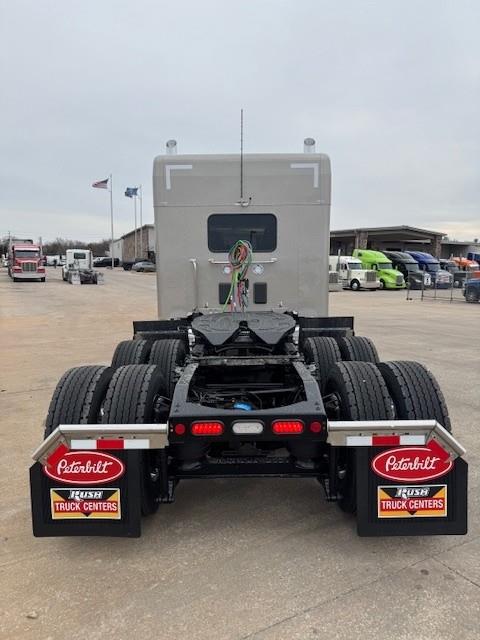 2027 Peterbilt 589-34