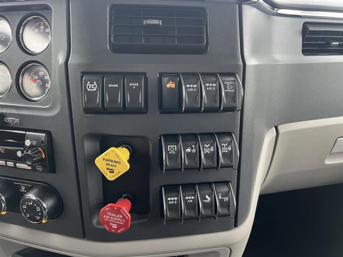 2026 Peterbilt 567-26