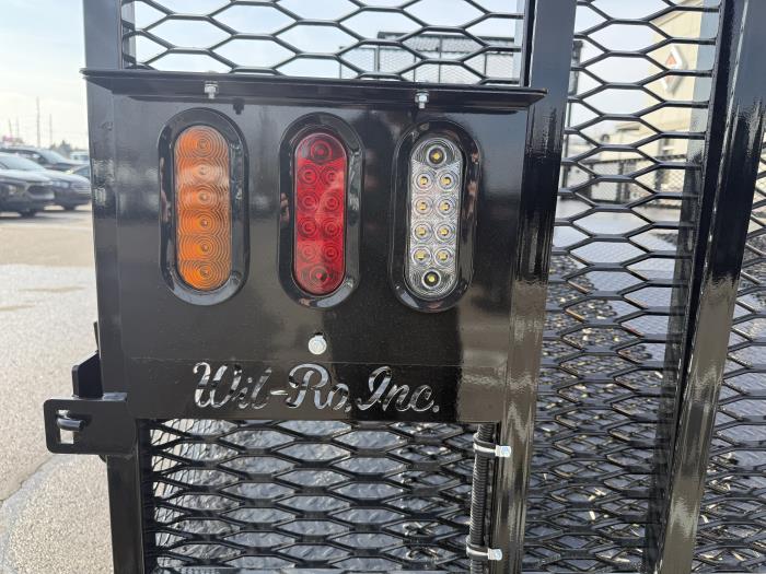 2026 Isuzu NPR-HD-19