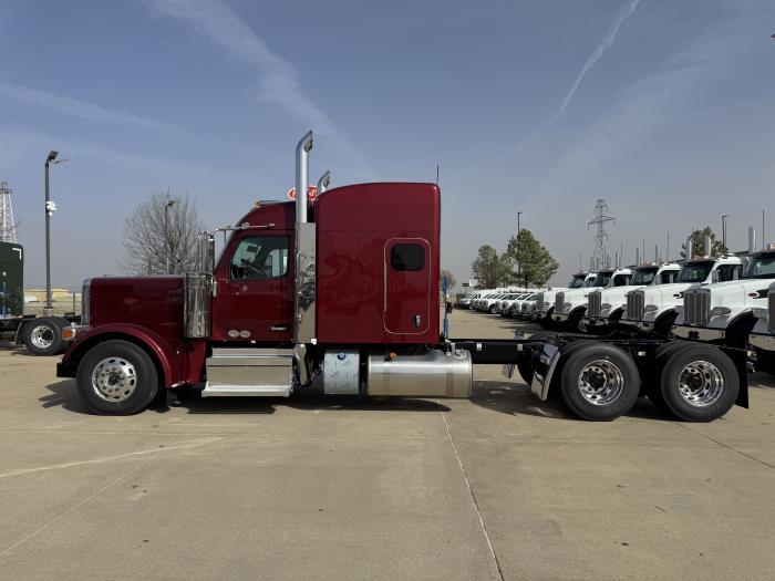 2027 Peterbilt - image 3