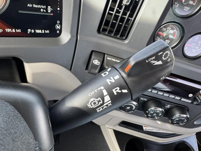 2027 Peterbilt 567 - image 19